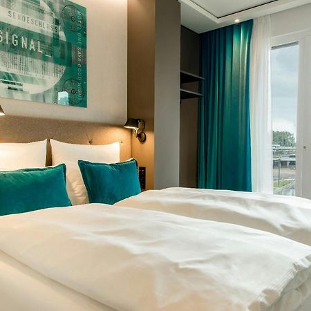 Motel One Koeln-Messe Bagian luar foto
